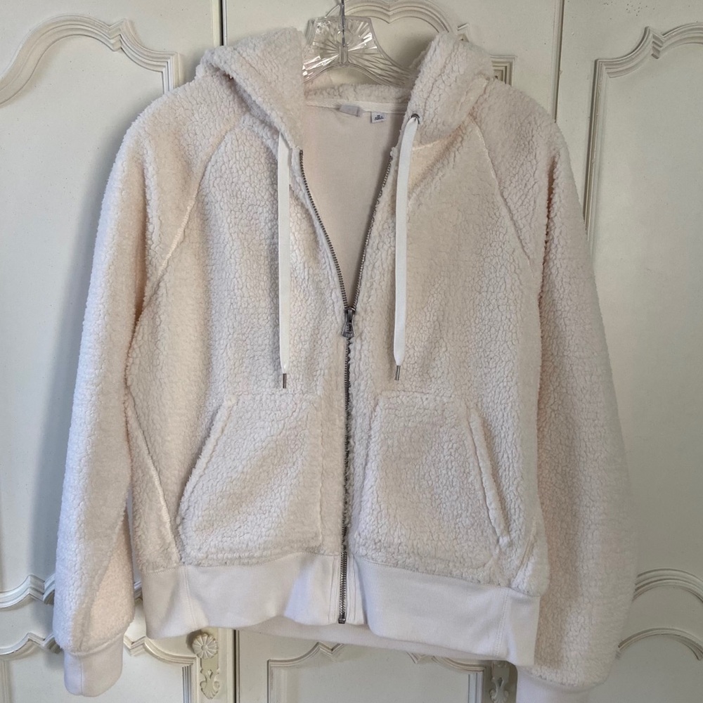 NWOT GAP SHERPA ZIP UP SWEATSHIRT